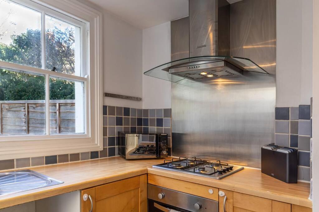 Victorian Flat Close To Station With Large Garden Apartamento Brighton Exterior foto